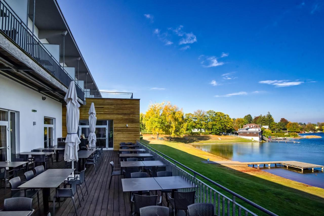Neufeldersee Hotel & Restaurant Neufeld an der Leitha Exterior foto